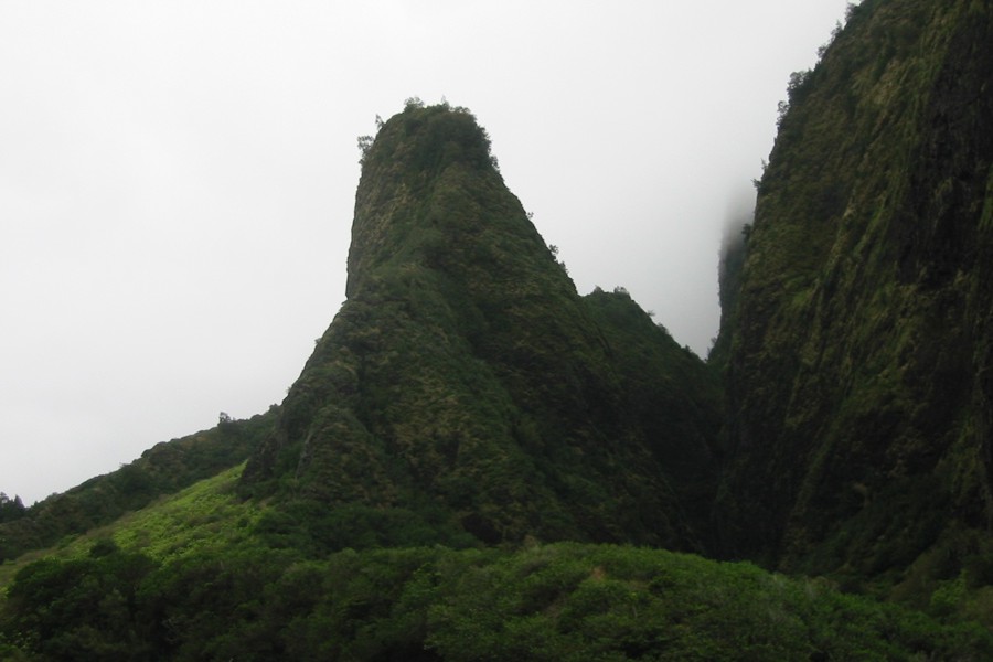 ../image/iao needle.jpg